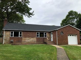 561 Parkside Blvd, Massapequa, NY 11758