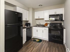 Aston Pointe