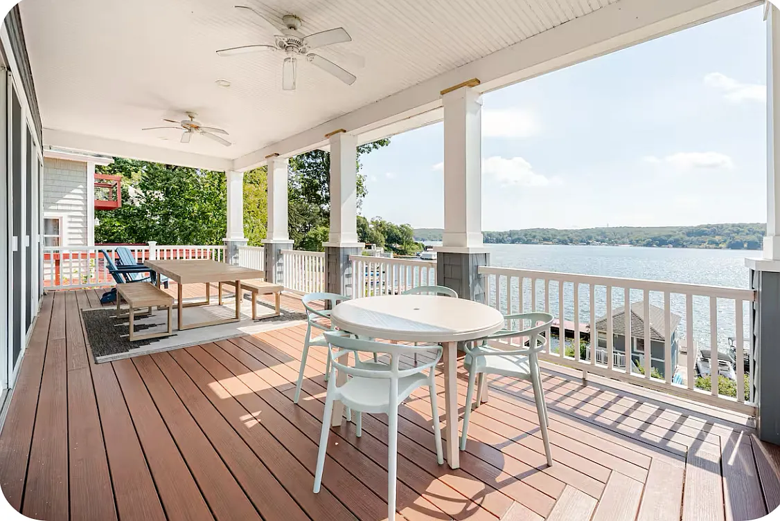 307 Lakeside Blvd — Photo 1