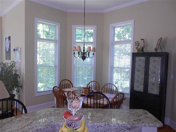 5th image of 298 Amy Clegg Dr