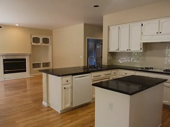 2913 Prado Ln, Davis, CA 95618