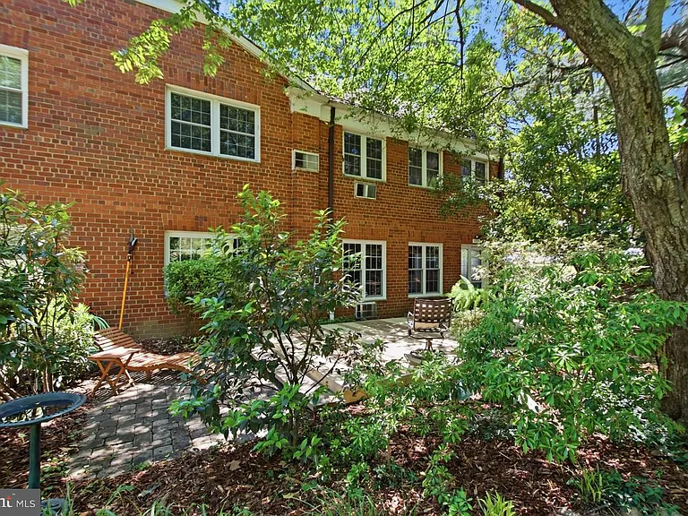 3712 Valley Dr — Photo 29