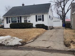 2124 Mallory St SW, Cedar Rapids, IA 52404