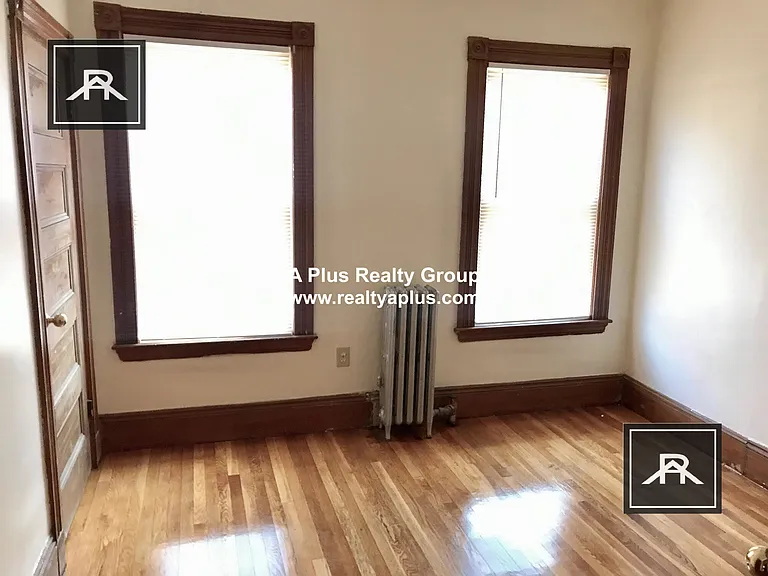 338 Centre St #2 — Photo 10