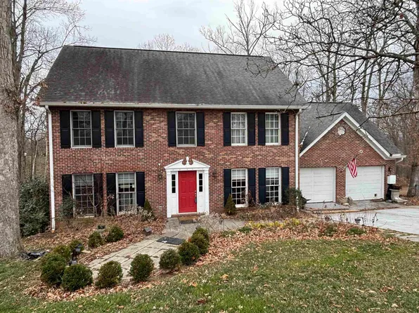 22 Briarcliff Dr, Huntington, WV 25704