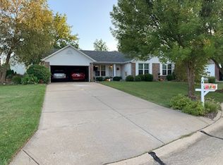 4 Percheron Pl, Saint Peters, MO 63376