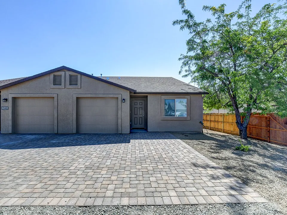 7105 E Dodge Cir
