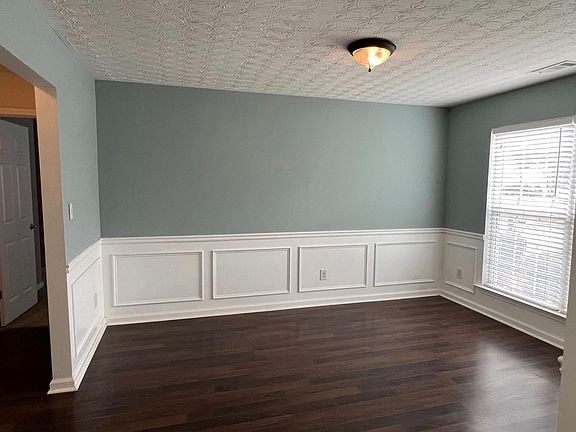 3rd image of 4083 Laurel Bend Ct