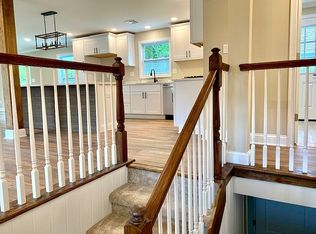 141 W Mount Airy Rd, Shavertown, PA 18708