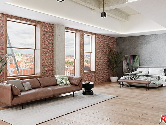 4th image of 808 S Broadway Floor 3