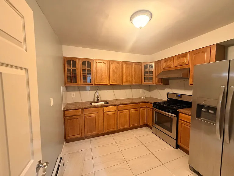 218 Allen Ave #2 — Photo 4