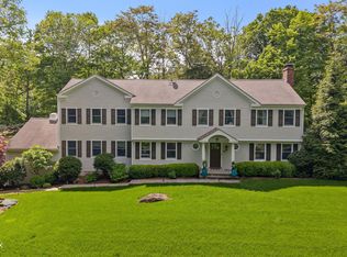 39 Indian Mill Rd, Cos Cob, CT 06807