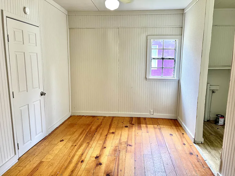 467 W Buchanan St — Photo 3