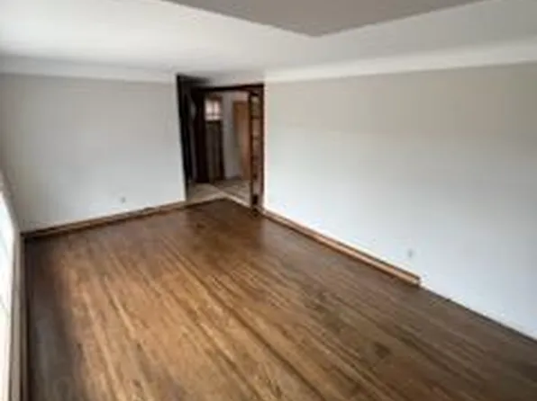 5401 45th Ave N, Robbinsdale, MN 55422