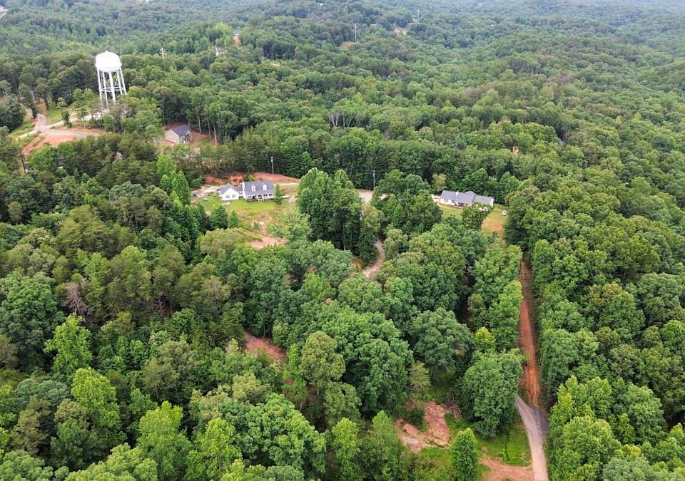 1st image of 20 Stancil Dr