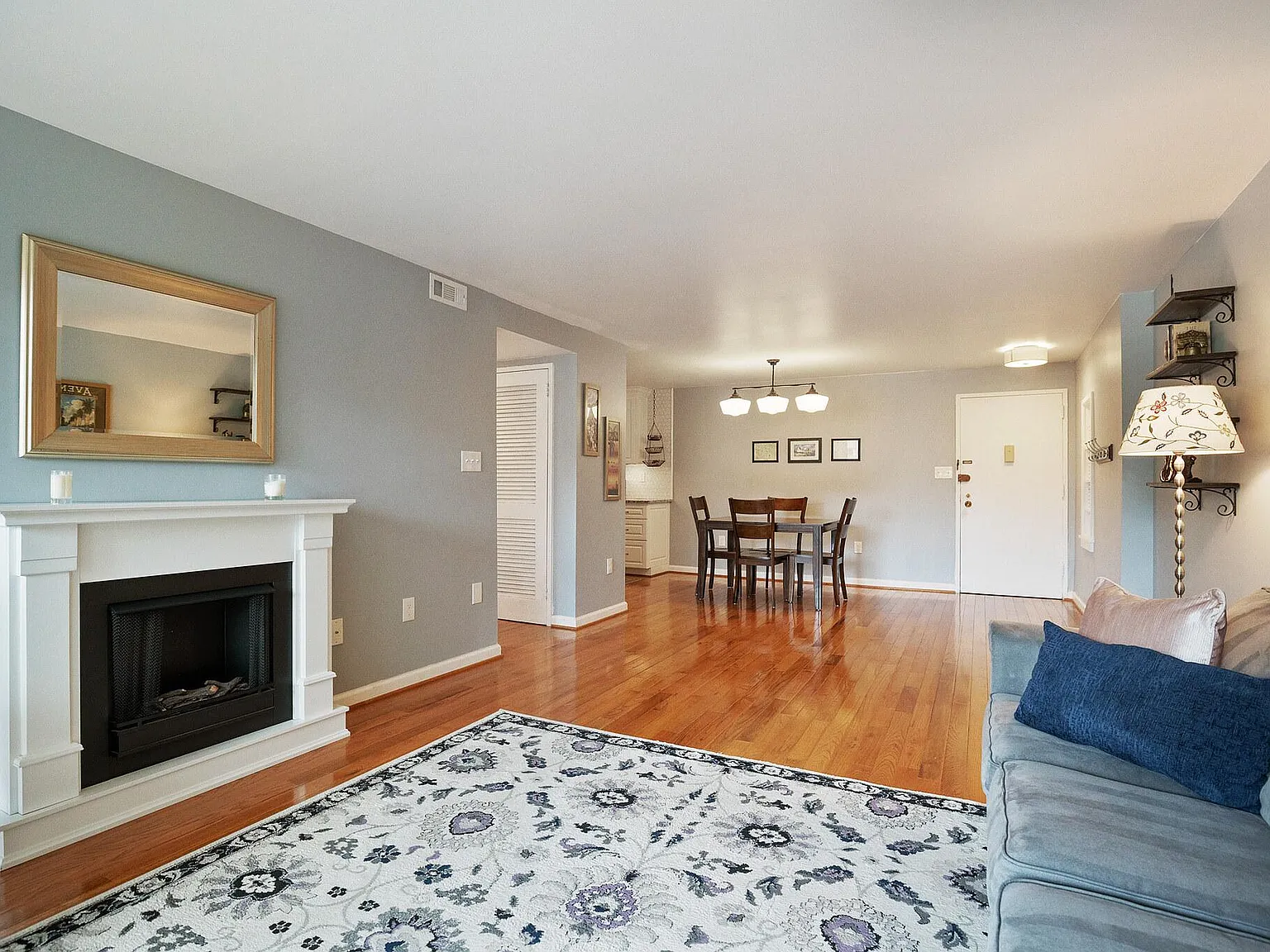 1 bed, 748 sqft, $2,400 — Photo 3