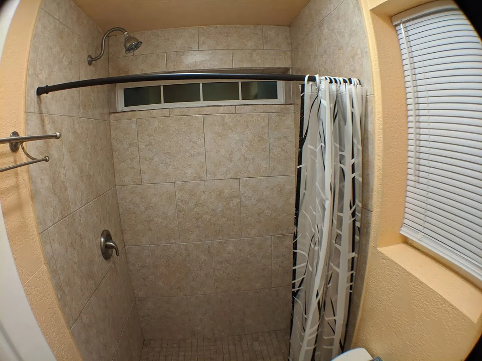 Private Charming Home for Rent — Photo 4