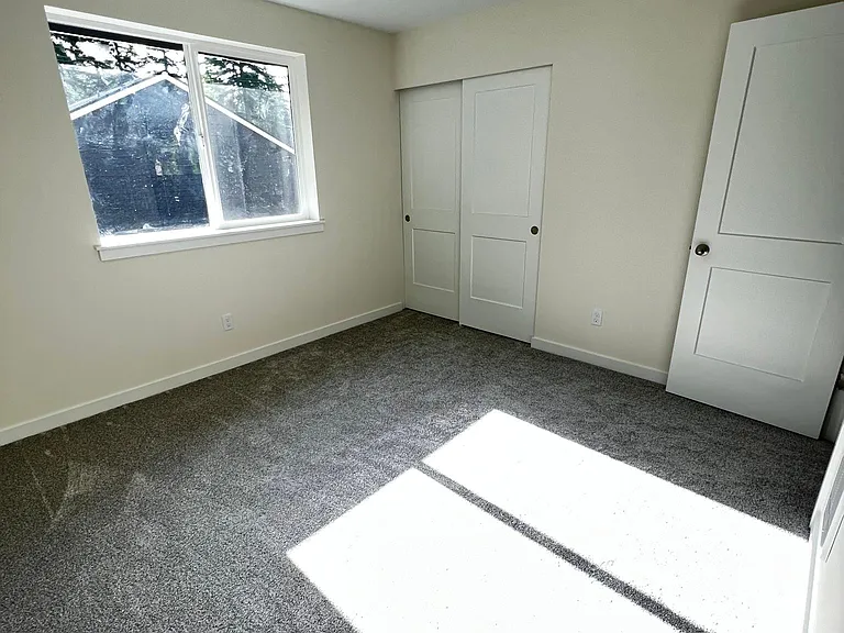 60 Foster Rd NE — Photo 14