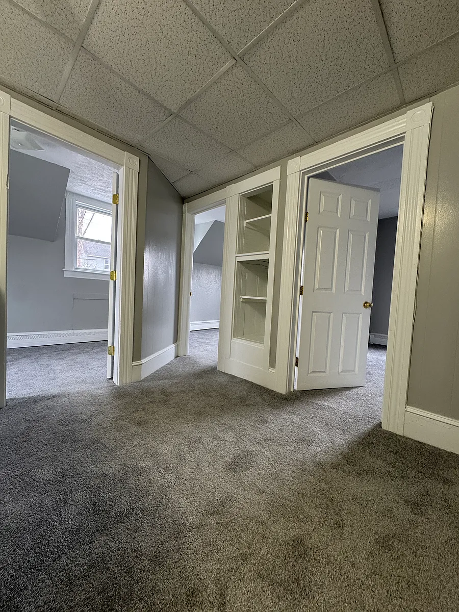 Building Photo - 404 Hanover St #402