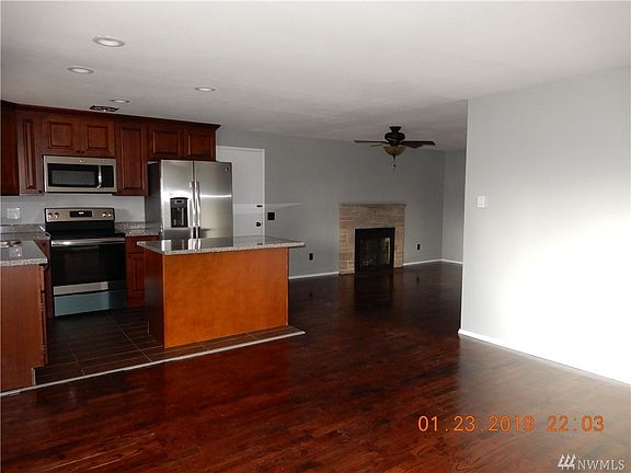 4th image of 3304 S 222nd St