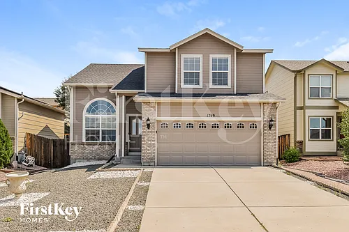 1749 Dewhirst Dr Photo 1