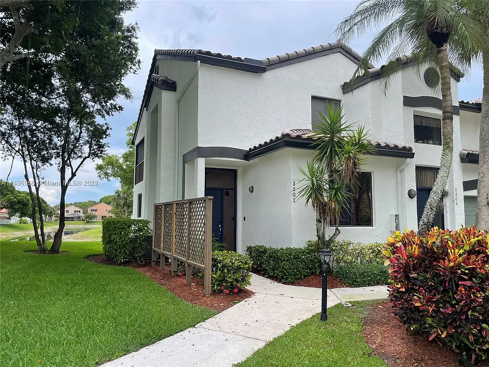 7525 NW 61st Ter #3301