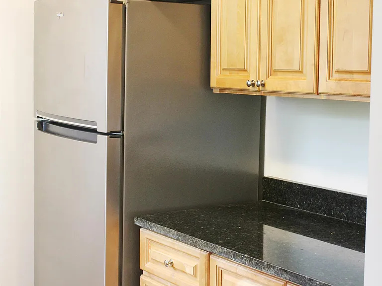 11 Fox Hill Ln — Photo 2