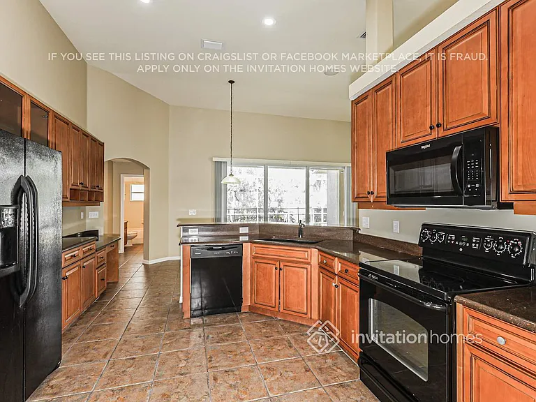 2313 Nesslewood Dr — Photo 7