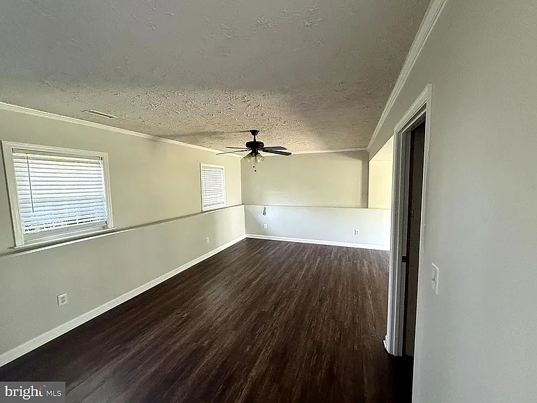 11512 Woodland View Dr — Photo 11