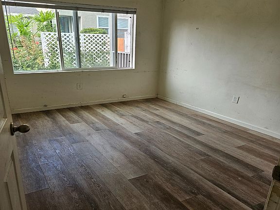5th image of 624 S Pacific Coast Hwy APT A