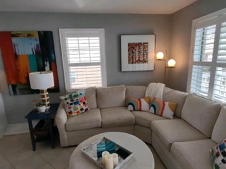 9211 Atlantic Ave — Photo 3