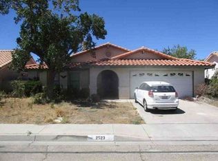 2523 W Avenue K10, Lancaster, CA 93536