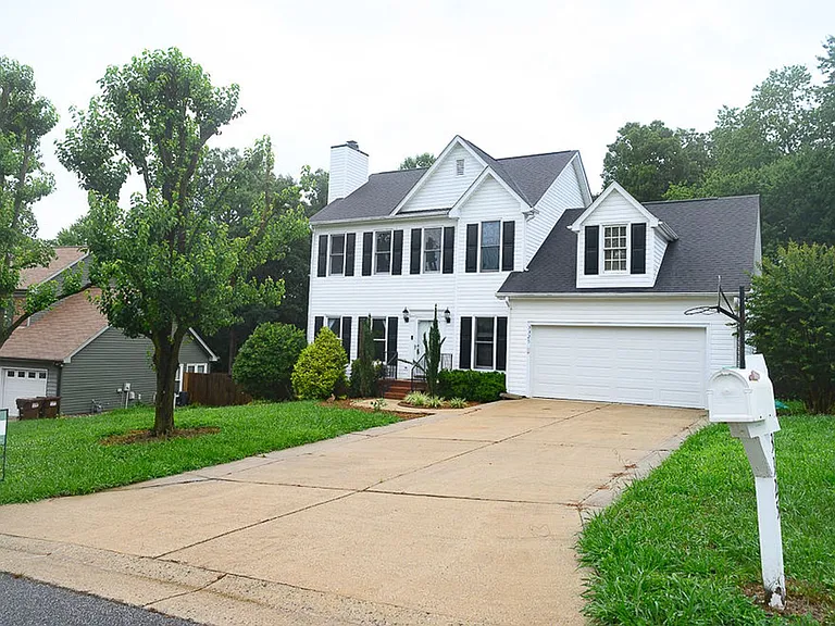 3325 Timberwolf Ave — Photo 2
