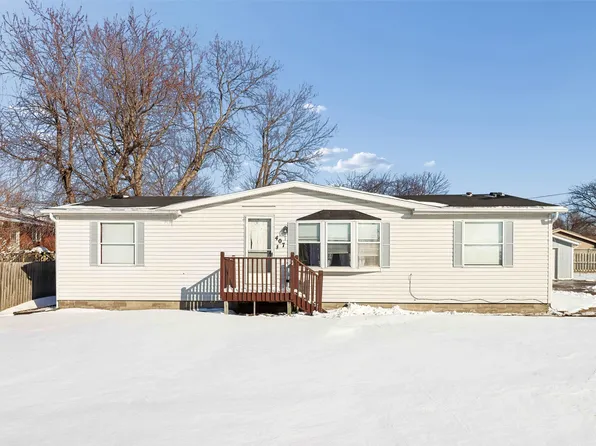 407 Space Ave SW, Mitchellville, IA 50169