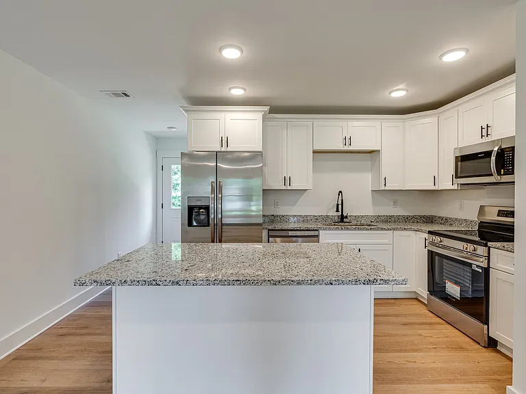 136 Cleveland Rd — Photo 6