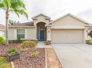 10806 Standing Stone Dr, Wimauma, FL 33598