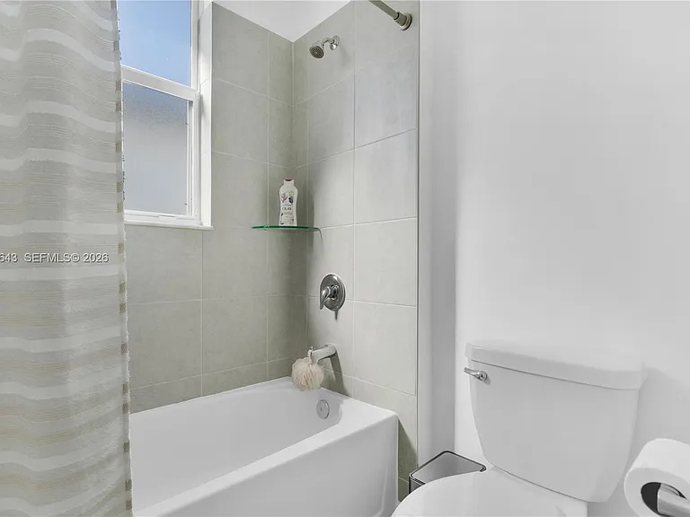 2444 SE 24th Ave — Photo 40