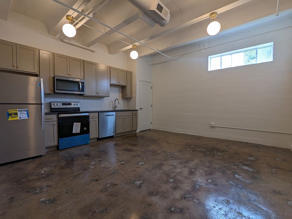 1st image of 305 6th St #11307433