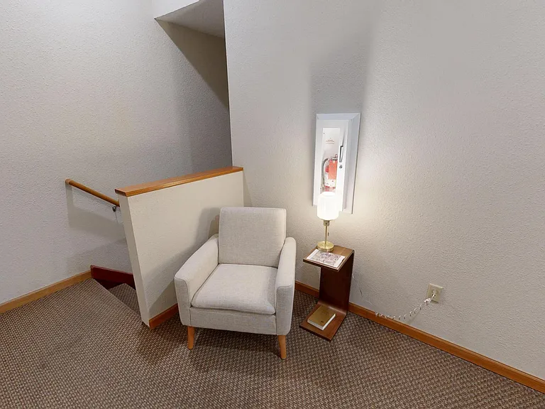 542 Benson Avenue Sw Ensuite #116 — Photo 11
