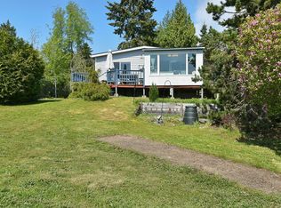 6217 Bligh Rd, Sechelt, BC V7Z0M1