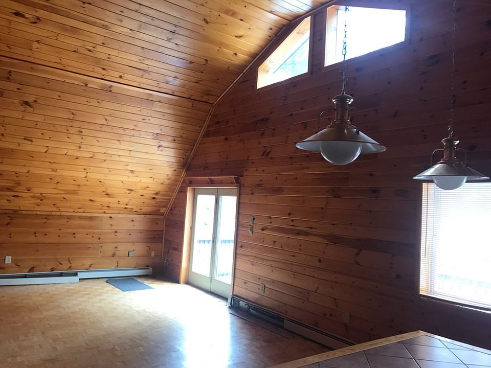 2nd image of 37 Lower Flat Rock Rd