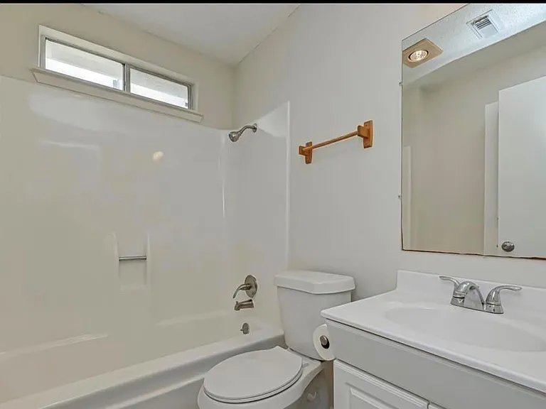 4222 Sevan St — Photo 5