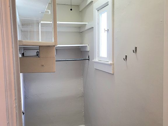 4th image of 1452 Josephine St APT 3