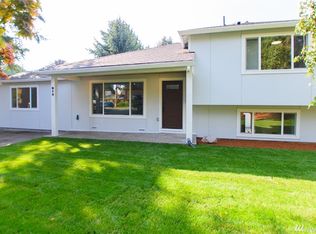 913 Field Ave NE, Renton, WA 98059