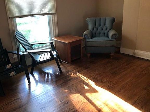 3rd image of 501 Beckman St