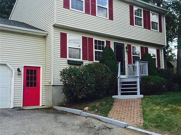 3rd image of 226 Posnegansett Ave