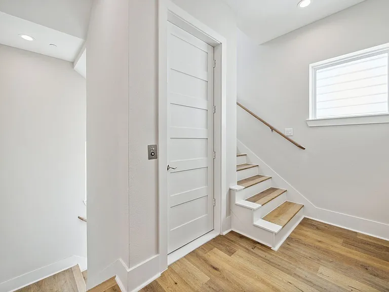 1618 Ojeman Rd #C — Photo 22