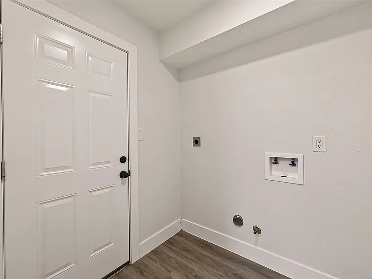 10011 Pine Pass Dr — Photo 19