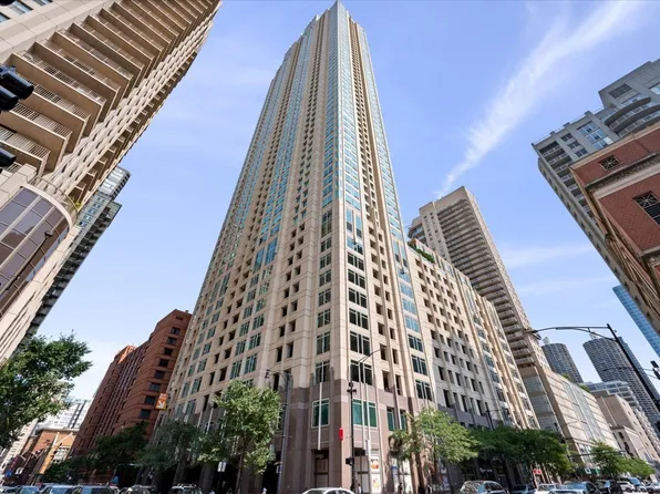 33 W Ontario St APT 38F, Chicago, IL 60654
