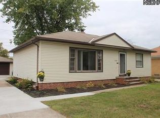 4132 Ascot Ln, Warrensville Heights, OH